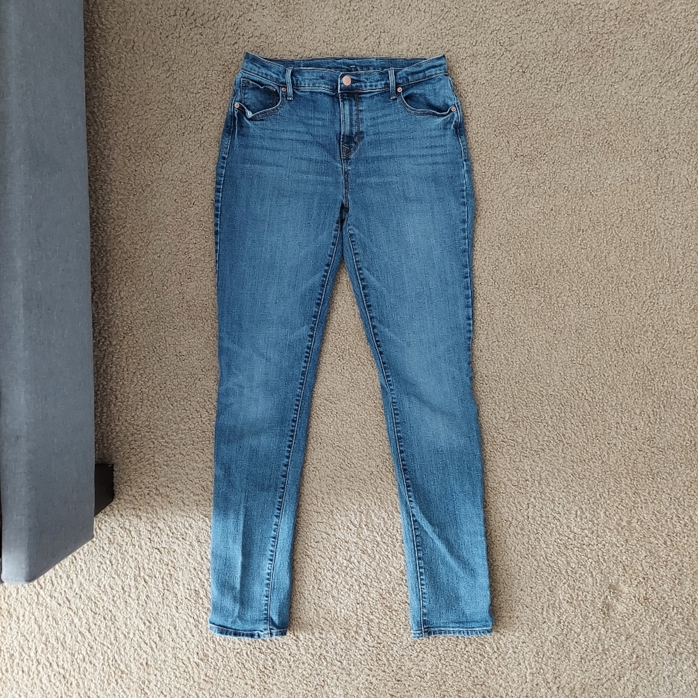 Size 6 Blue Jeans